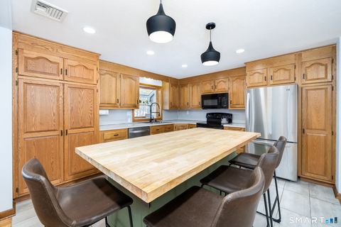 Tiny photo for 95 Lakewood Circle S, Manchester, CT 06040 (MLS # 24156778)