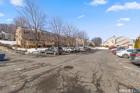 Tiny photo for 5 Deer Run #5, Bethel, CT 06801 (MLS # 24156380)