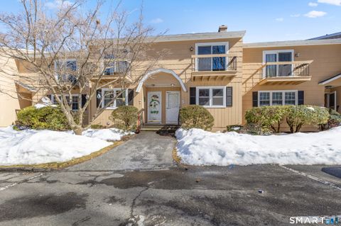Photo of 5 Deer Run #5, Bethel, CT 06801 (MLS # 24156380)