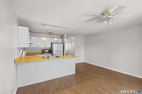 Tiny photo for 5 Deer Run #5, Bethel, CT 06801 (MLS # 24156380)