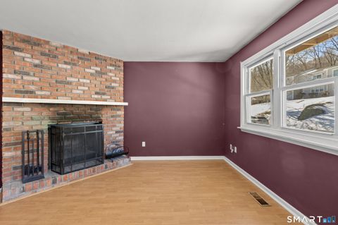 Tiny photo for 5 Deer Run #5, Bethel, CT 06801 (MLS # 24156380)