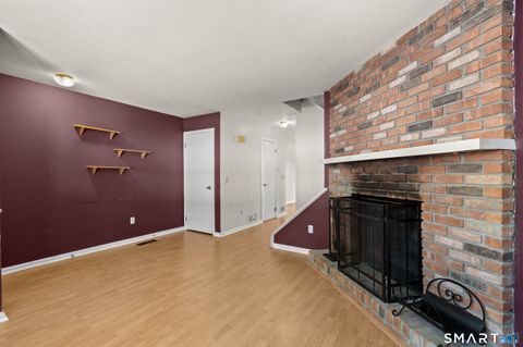 Tiny photo for 5 Deer Run #5, Bethel, CT 06801 (MLS # 24156380)