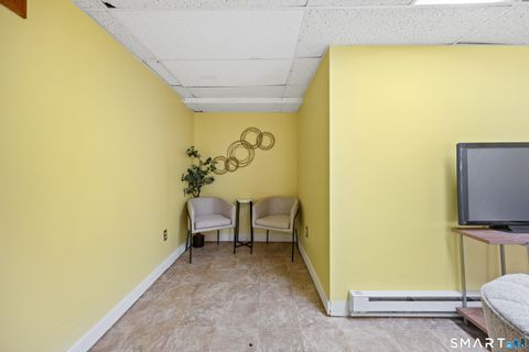 Tiny photo for 195 Oakland Street #APT A, Manchester, CT 06042 (MLS # 24148525)