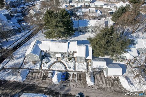 Tiny photo for 195 Oakland Street #APT A, Manchester, CT 06042 (MLS # 24148525)