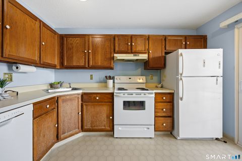 Tiny photo for 195 Oakland Street #APT A, Manchester, CT 06042 (MLS # 24148525)