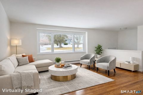 Photo of 15 Dairy Farm Road, Norwalk, CT 06851 (MLS # 24156917)