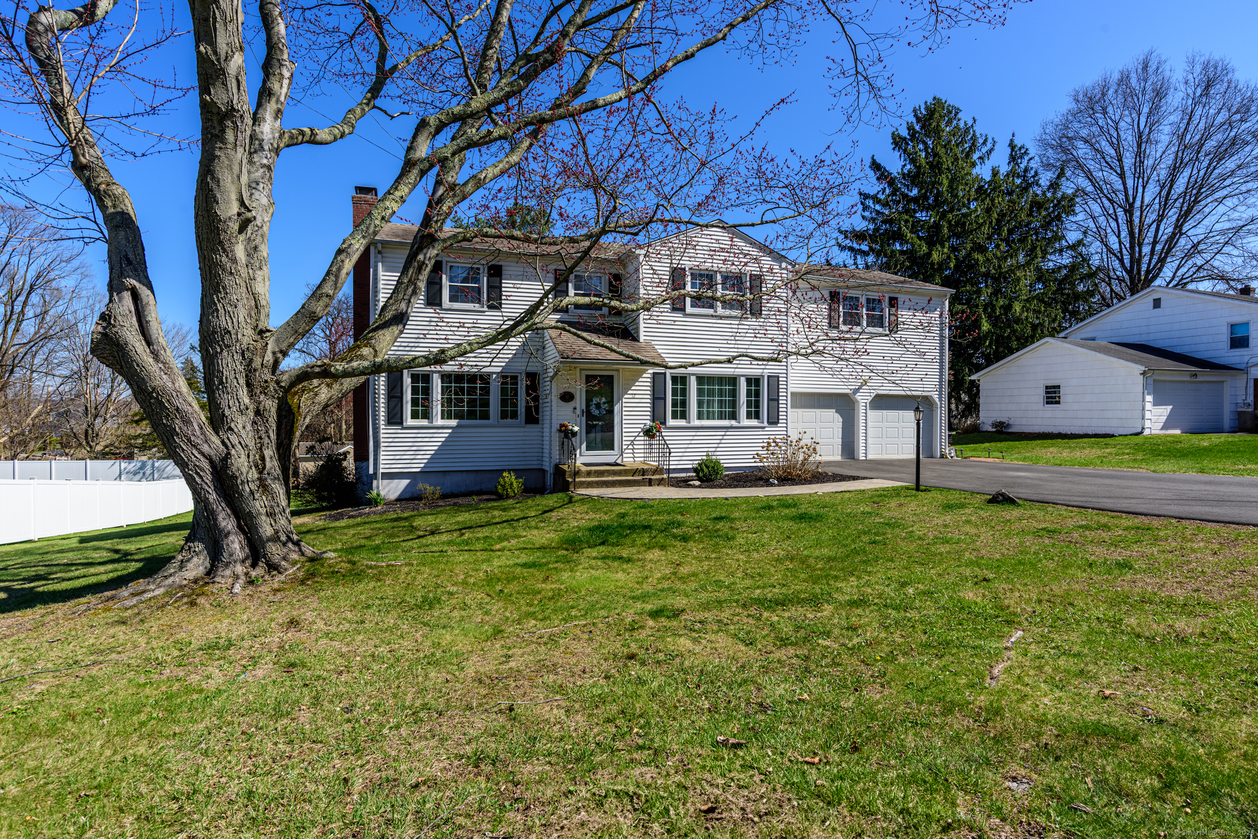 12 Windsor Road, North Haven, Connecticut image 1