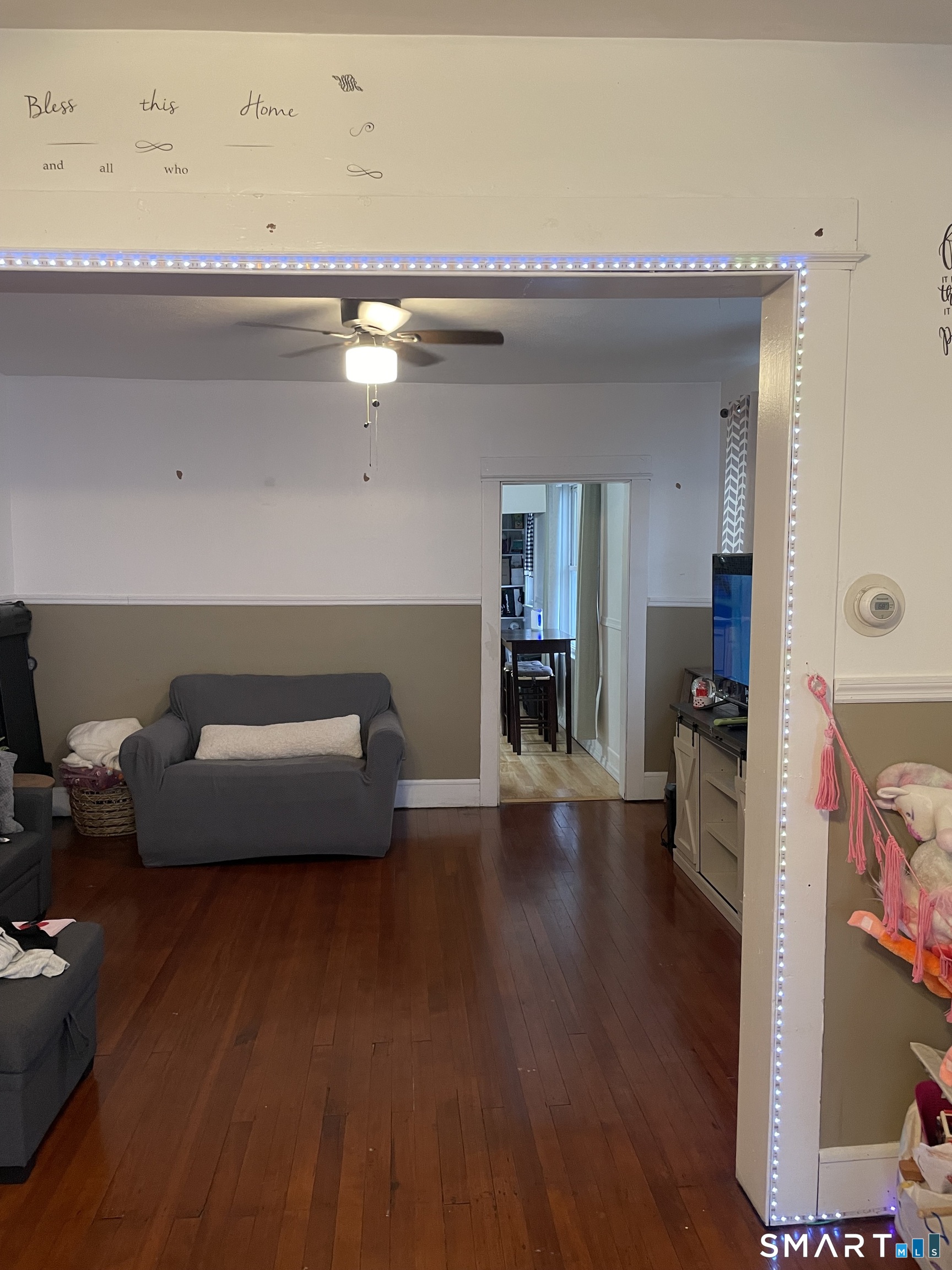 98-100 Carroll Avenue