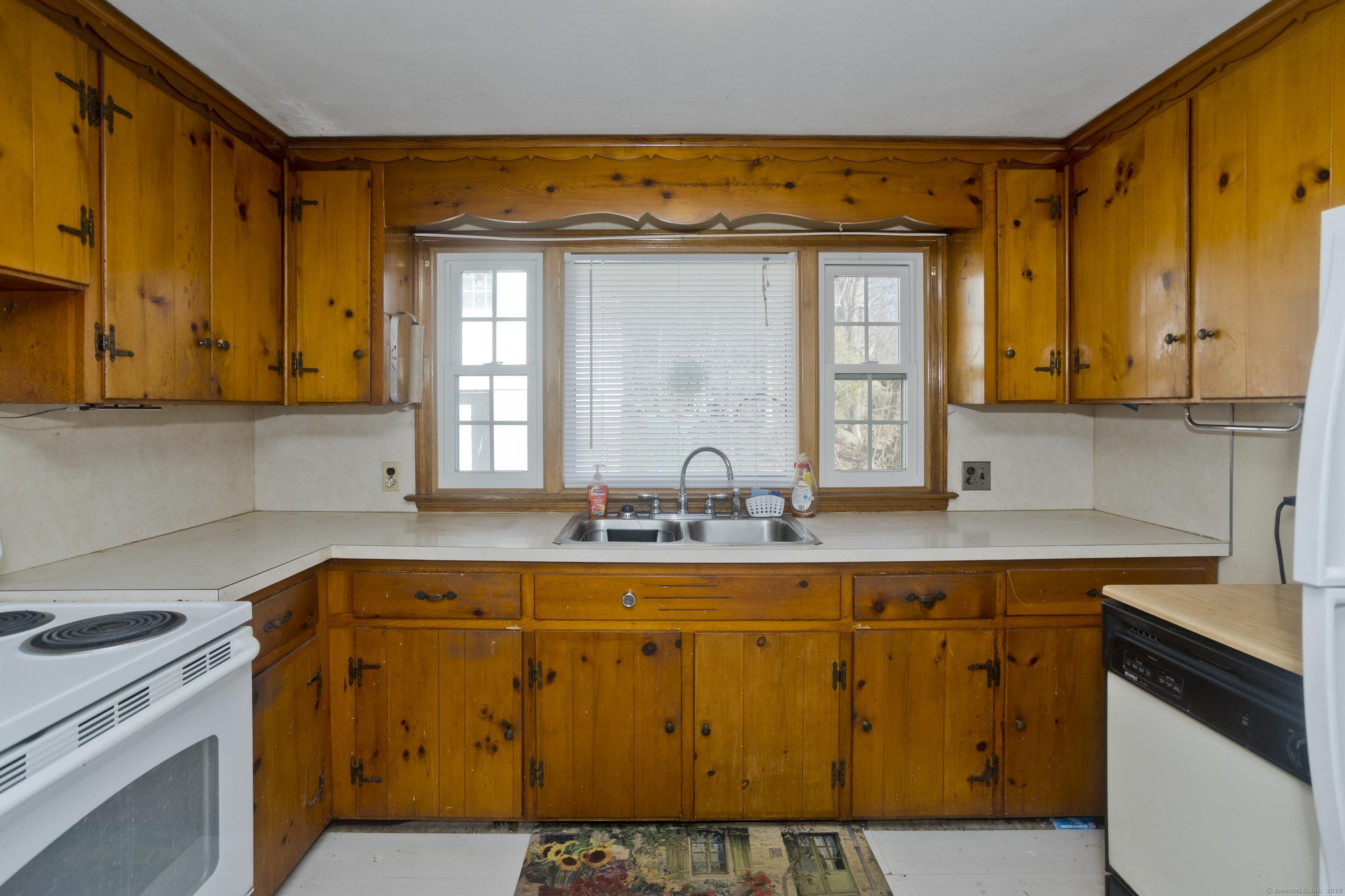 48 Leona Lane, New Britain, Connecticut image 14