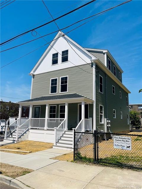Photo of 54 School Street #3rd Fl, Bridgeport, CT 06605 (MLS # 24142975)