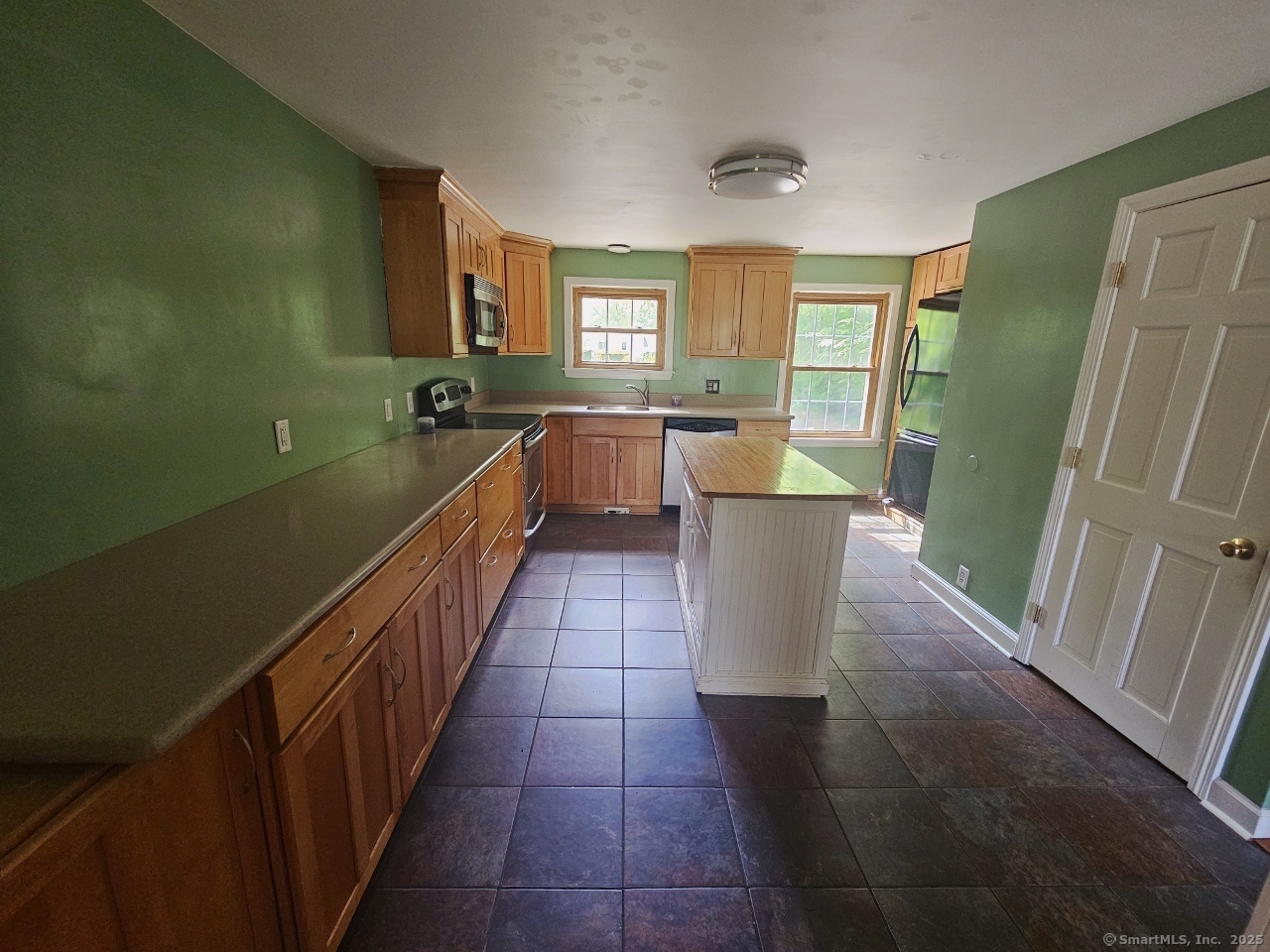 1377 Main Street, Newington, Connecticut image 14