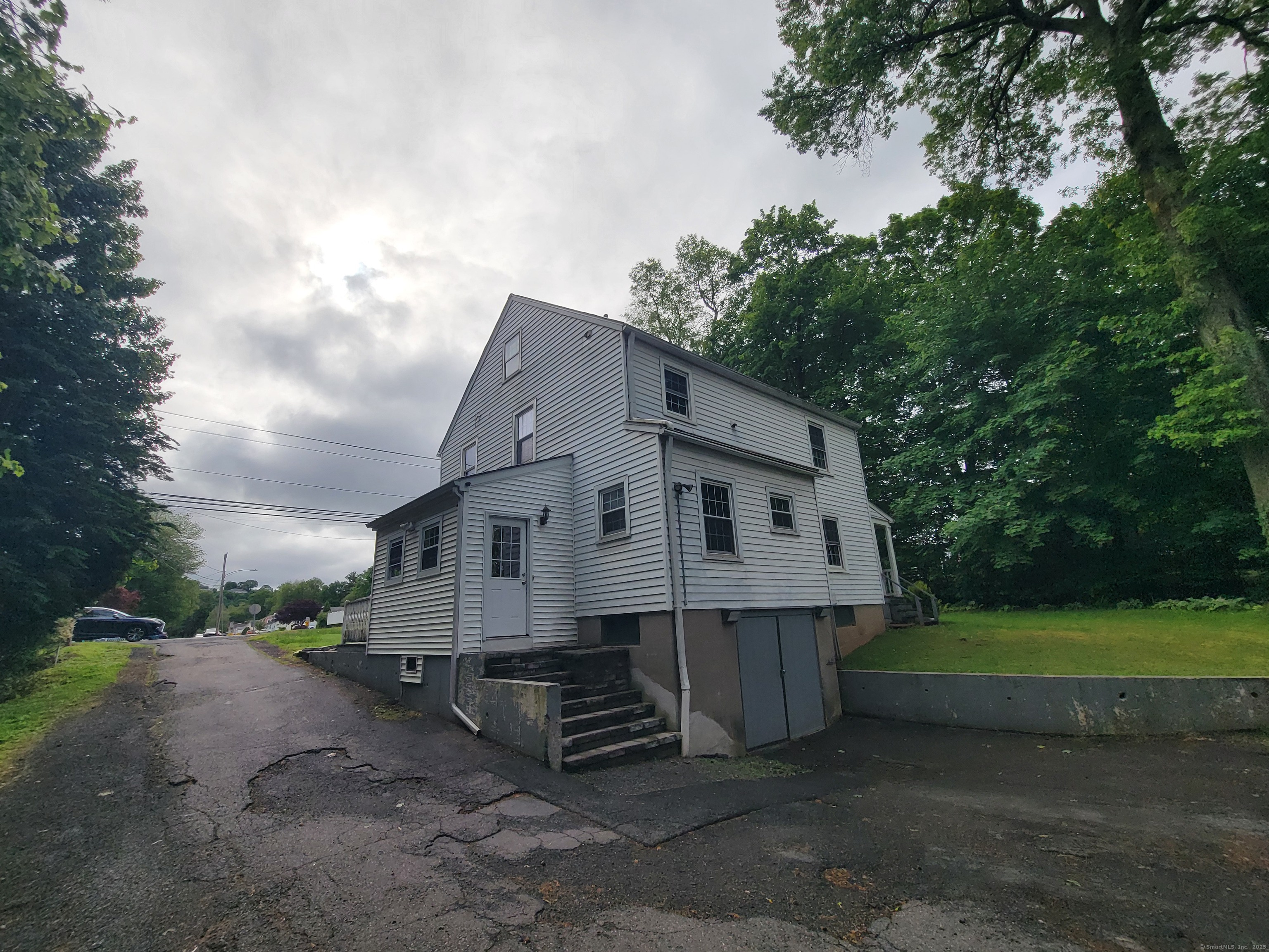 1377 Main Street, Newington, Connecticut image 3