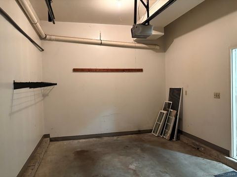 Tiny photo for 924 Quinnipiac Avenue #APT 7, New Haven, CT 06513 (MLS # 24144232)