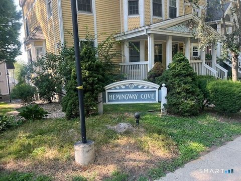 Tiny photo for 924 Quinnipiac Avenue #APT 7, New Haven, CT 06513 (MLS # 24144232)