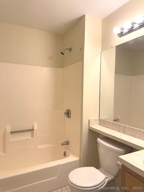 Tiny photo for 25 Old Turnpike Road #Building 15 5, Southington, CT 06489 (MLS # 24143534)