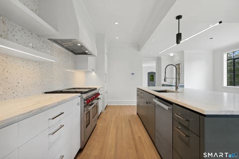 Tiny photo for 5 Sherwood Avenue, Greenwich, CT 06831 (MLS # 24201898)
