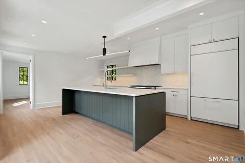 Tiny photo for 5 Sherwood Avenue, Greenwich, CT 06831 (MLS # 24201898)