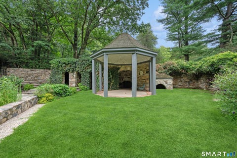 Tiny photo for 5 Sherwood Avenue, Greenwich, CT 06831 (MLS # 24201898)