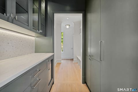 Tiny photo for 5 Sherwood Avenue, Greenwich, CT 06831 (MLS # 24201898)