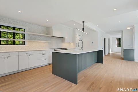 Tiny photo for 5 Sherwood Avenue, Greenwich, CT 06831 (MLS # 24201898)