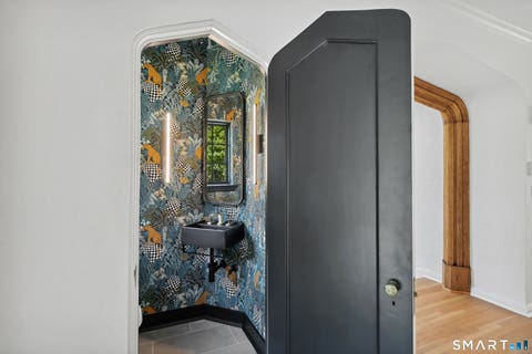 Tiny photo for 5 Sherwood Avenue, Greenwich, CT 06831 (MLS # 24201898)