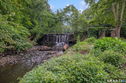 Tiny photo for 5 Sherwood Avenue, Greenwich, CT 06831 (MLS # 24201898)