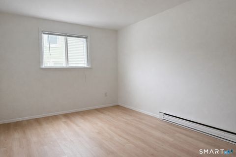 Tiny photo for 1A Bostwick Arms Place #1A, New Milford, CT 06776 (MLS # 24154584)