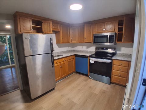 Photo of 5 Seminary Road, Simsbury, CT 06070 (MLS # 24197381)