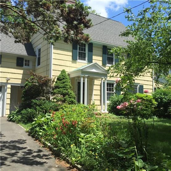 Photo 1 of 19 Oakshade Avenue, Darien, Connecticut, $925,000, Web #: 99152354