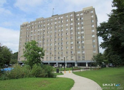Photo of 120 Huntington Turnpike #206, Bridgeport, CT 06610 (MLS # 24216242)