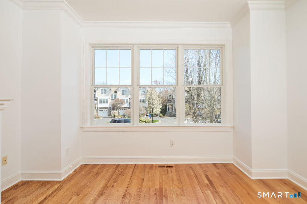 201 Bradley Lane 201