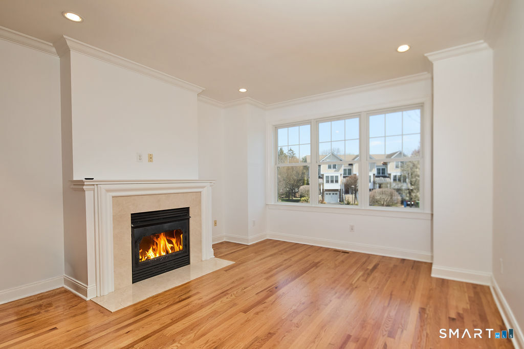 201 Bradley Lane 201