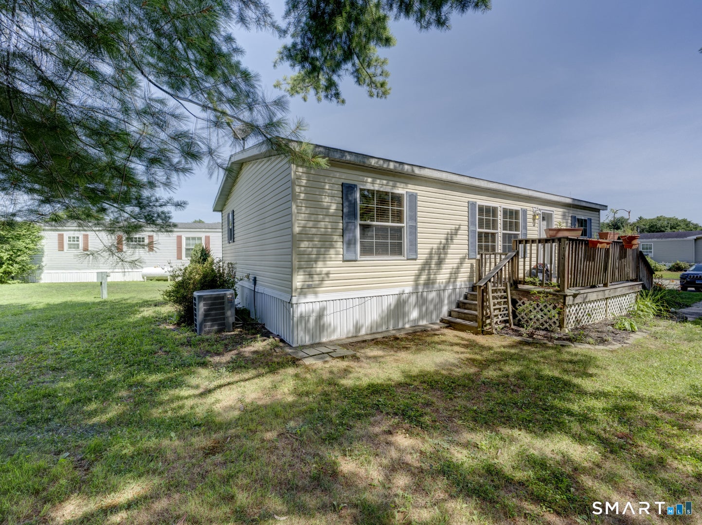 37 Pond Way