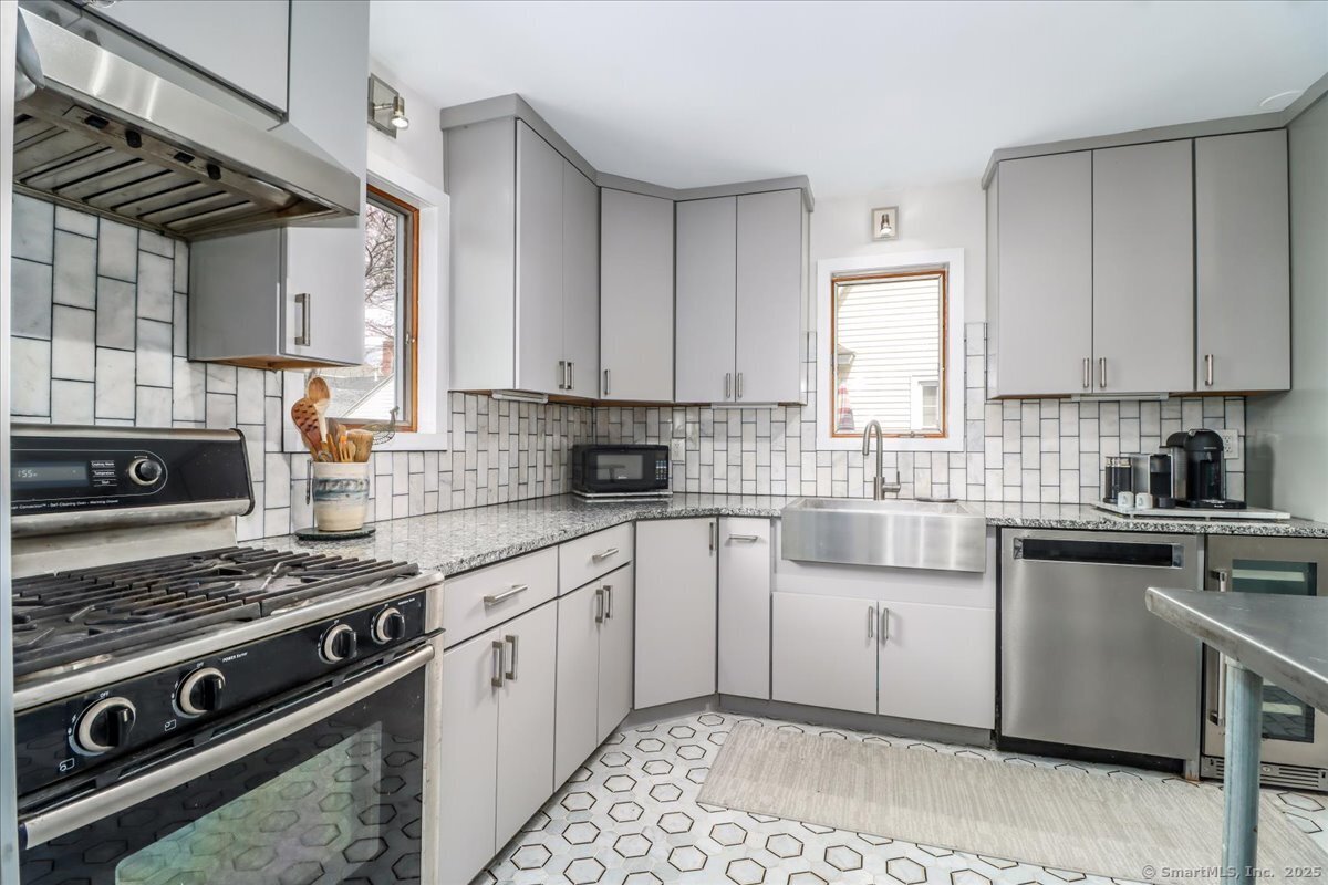 88 Pierce Avenue, Bridgeport, Connecticut image 12