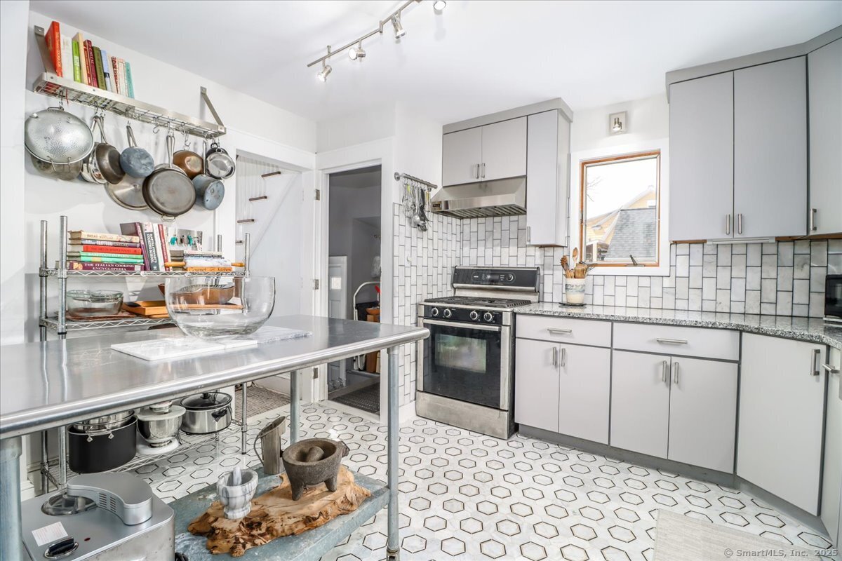 88 Pierce Avenue, Bridgeport, Connecticut image 14