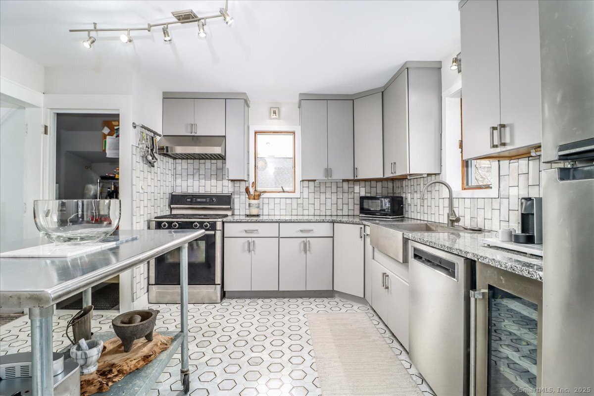 88 Pierce Avenue, Bridgeport, Connecticut image 13