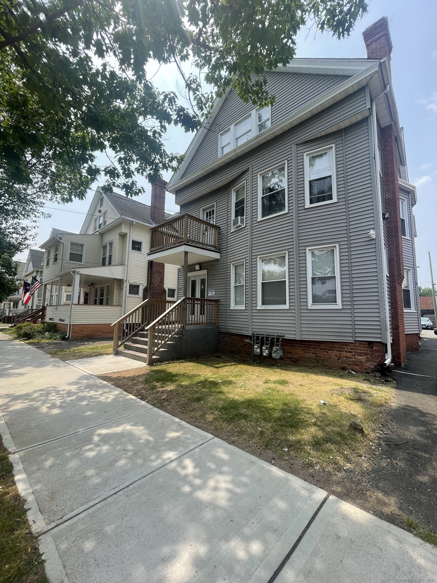290 Sherman Avenue