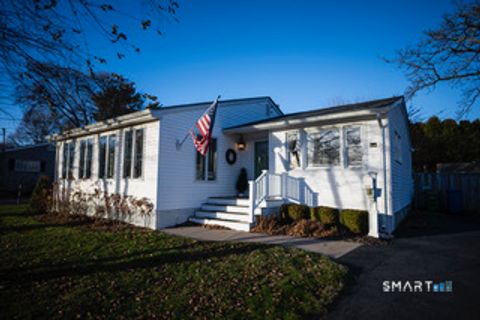 10 Edwards Road Old Saybrook CT 06475