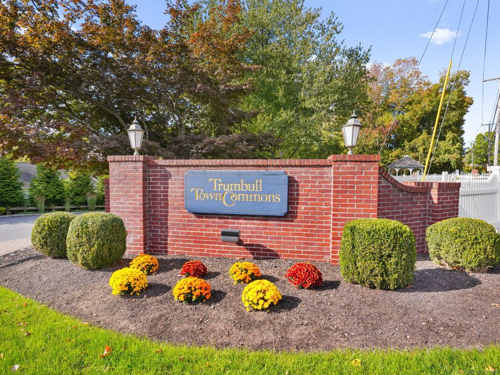 Photo of 267 Mayfield Drive #267, Trumbull, CT 06611 (MLS # 24132633)