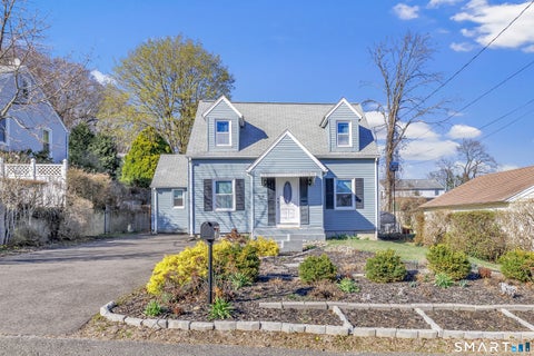 Homes For Sale - 29 Montgomery Street<br/> Fairfield County, Shelton, CT 06484