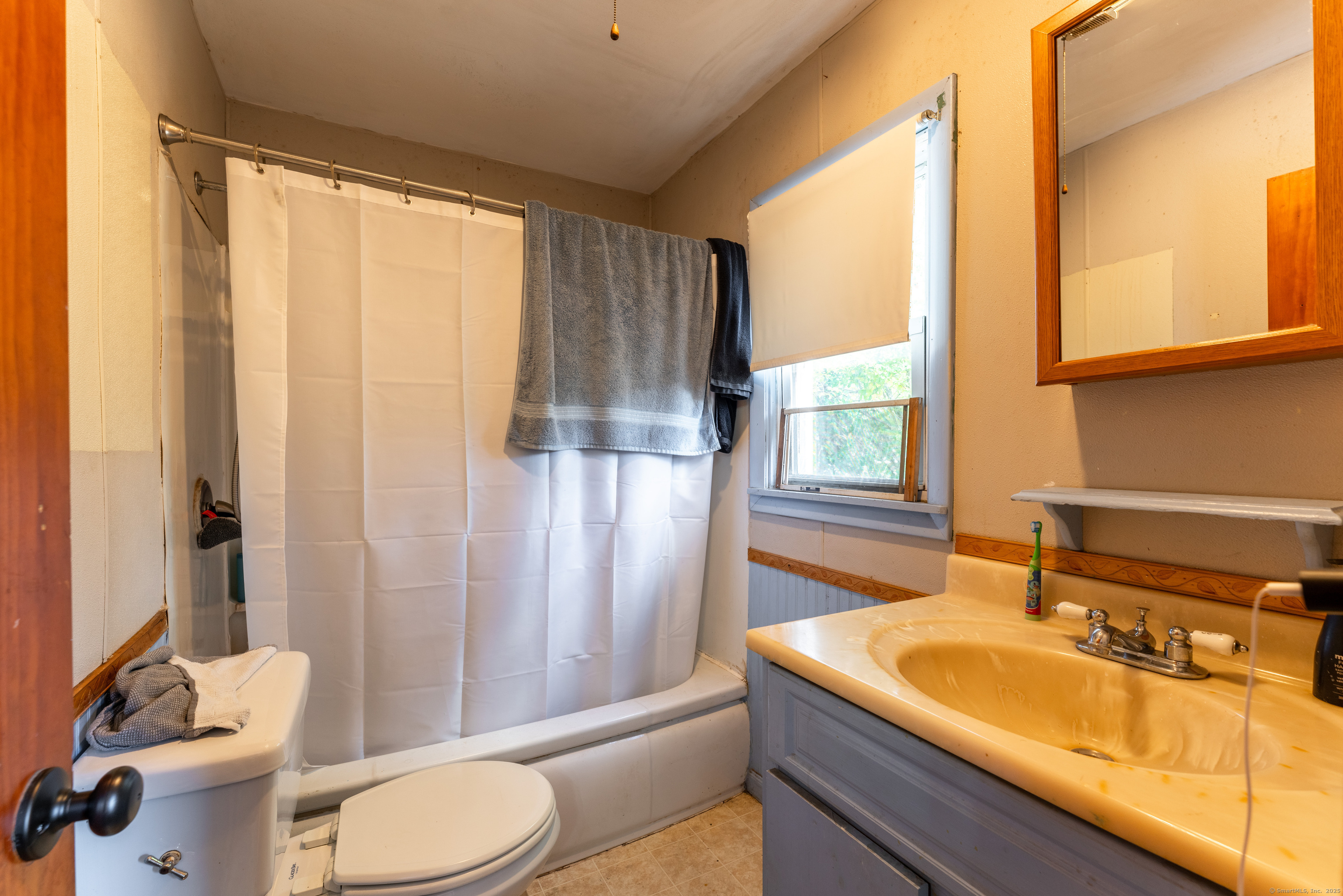 82 Taftville Occum Road, Norwich, Connecticut image 16
