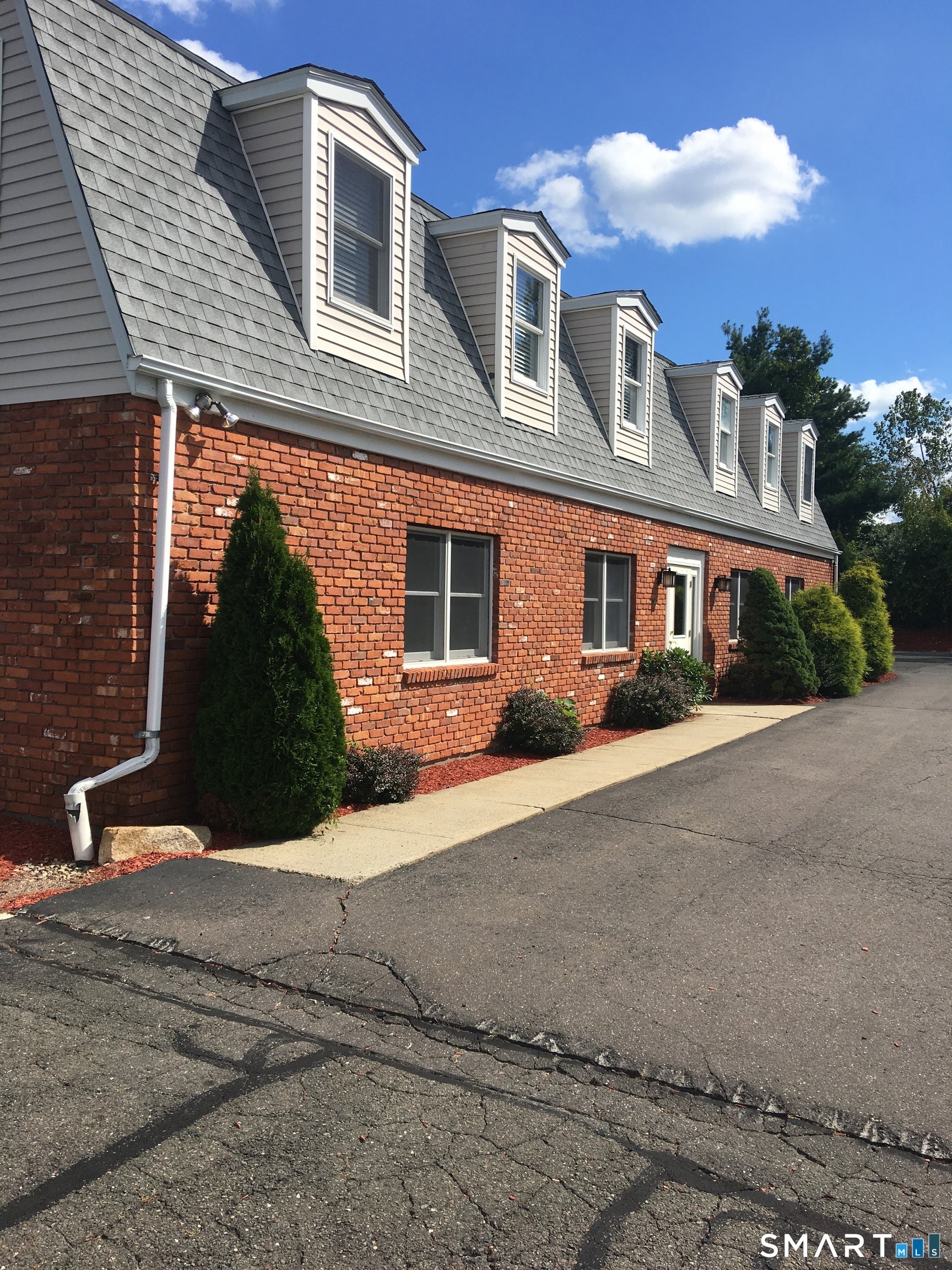310 Hartford Turnpike