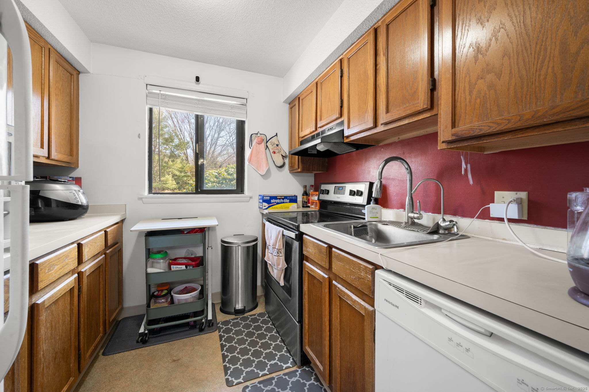 11 King Arthur Drive #1B, East Lyme, Connecticut image 9