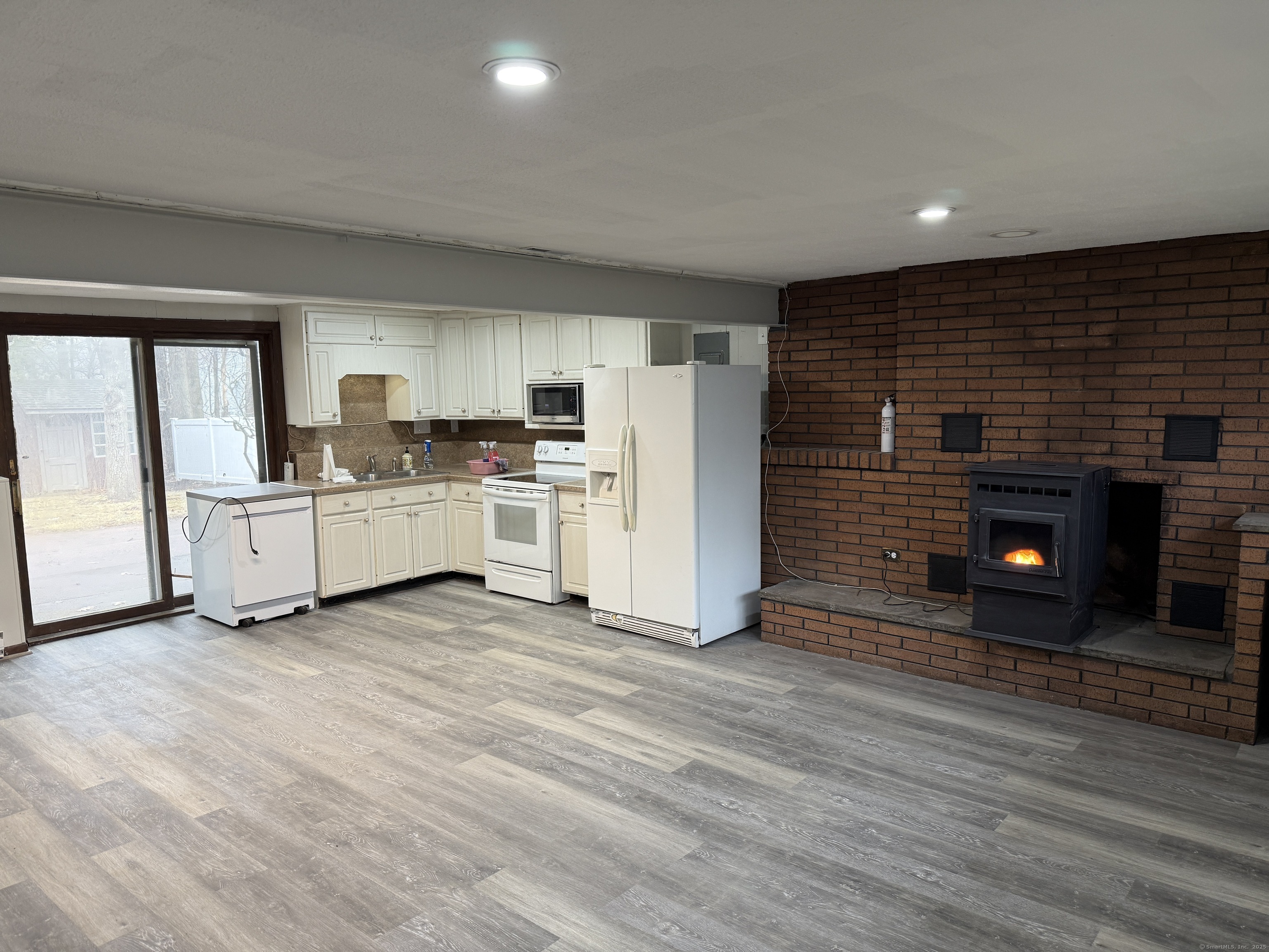 60 Indian Trail, Waterbury, Connecticut image 2