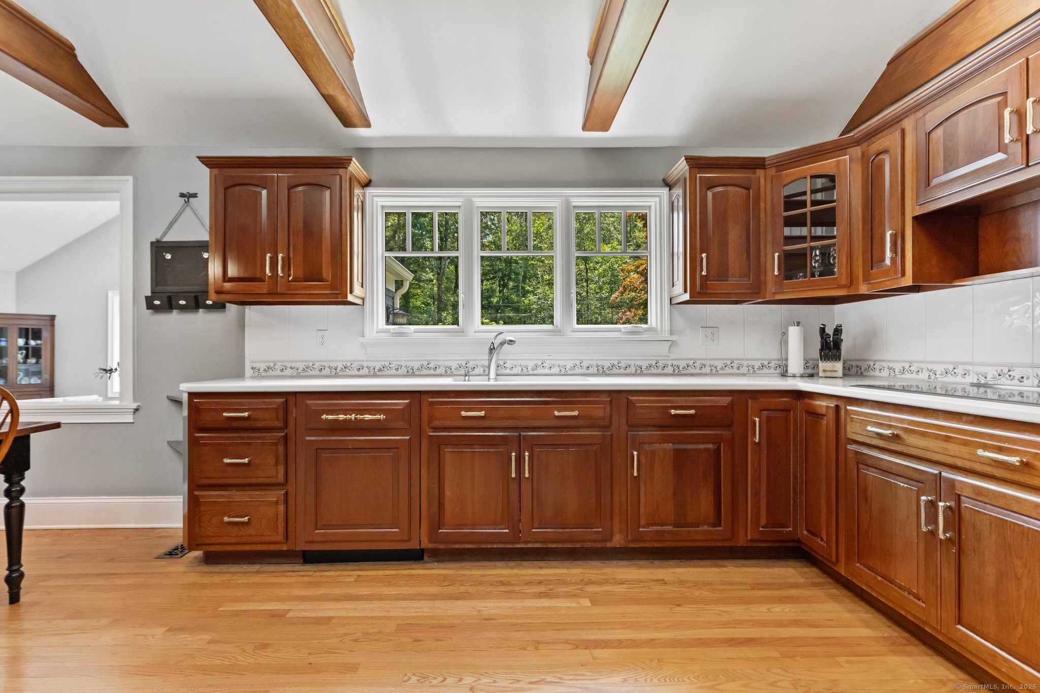 New Canaan, Connecticut 06840, United States, 6 Bedrooms Bedrooms, ,4 BathroomsBathrooms,Residential,Active,158116