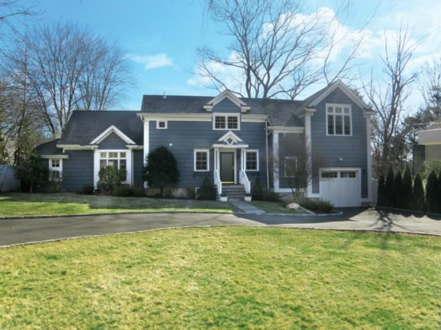 Photo 1 of 20 Fitch Avenue, Darien, Connecticut, $1,225,000, Web #: 99057429