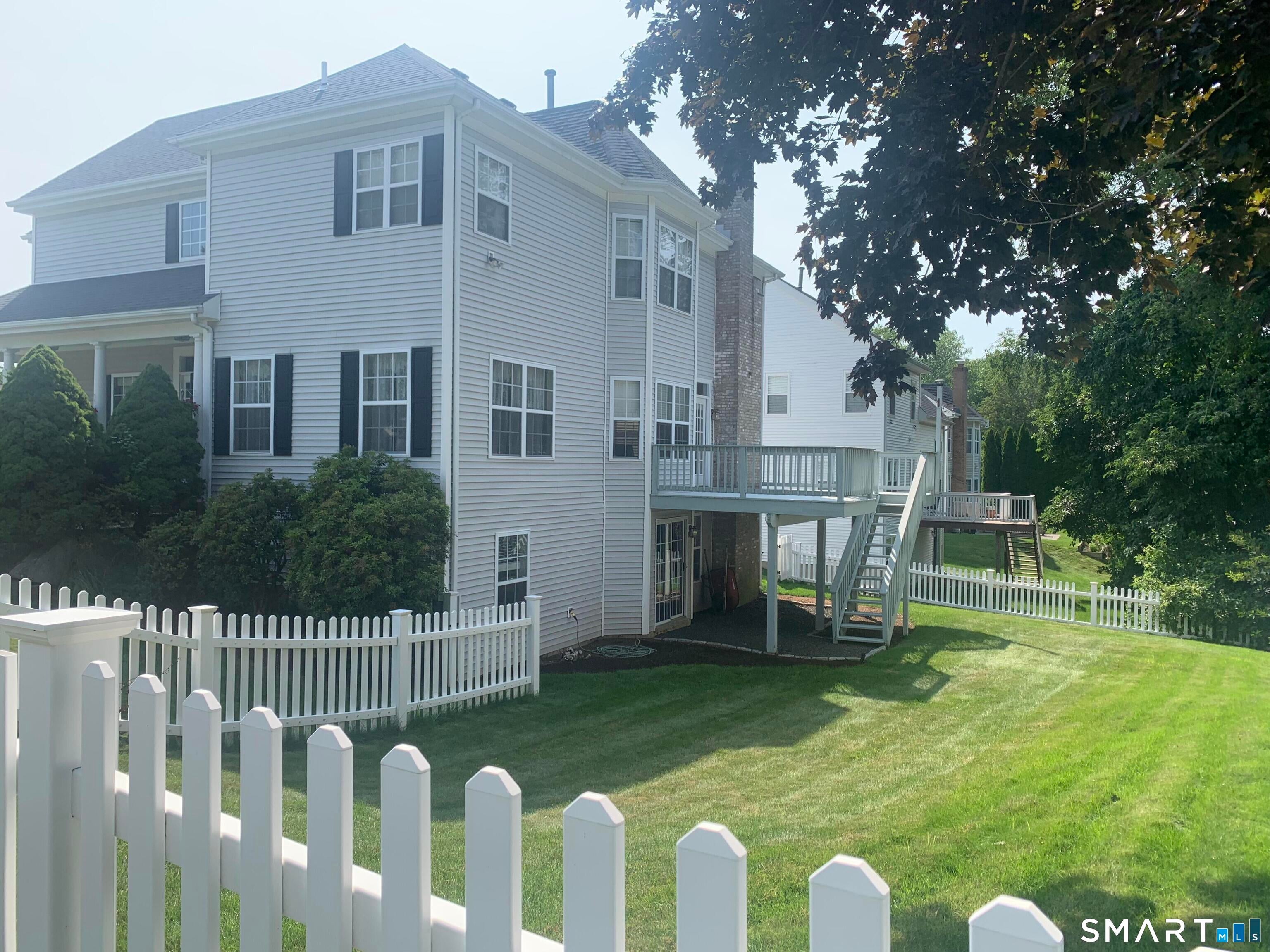 145 Lexington Way North