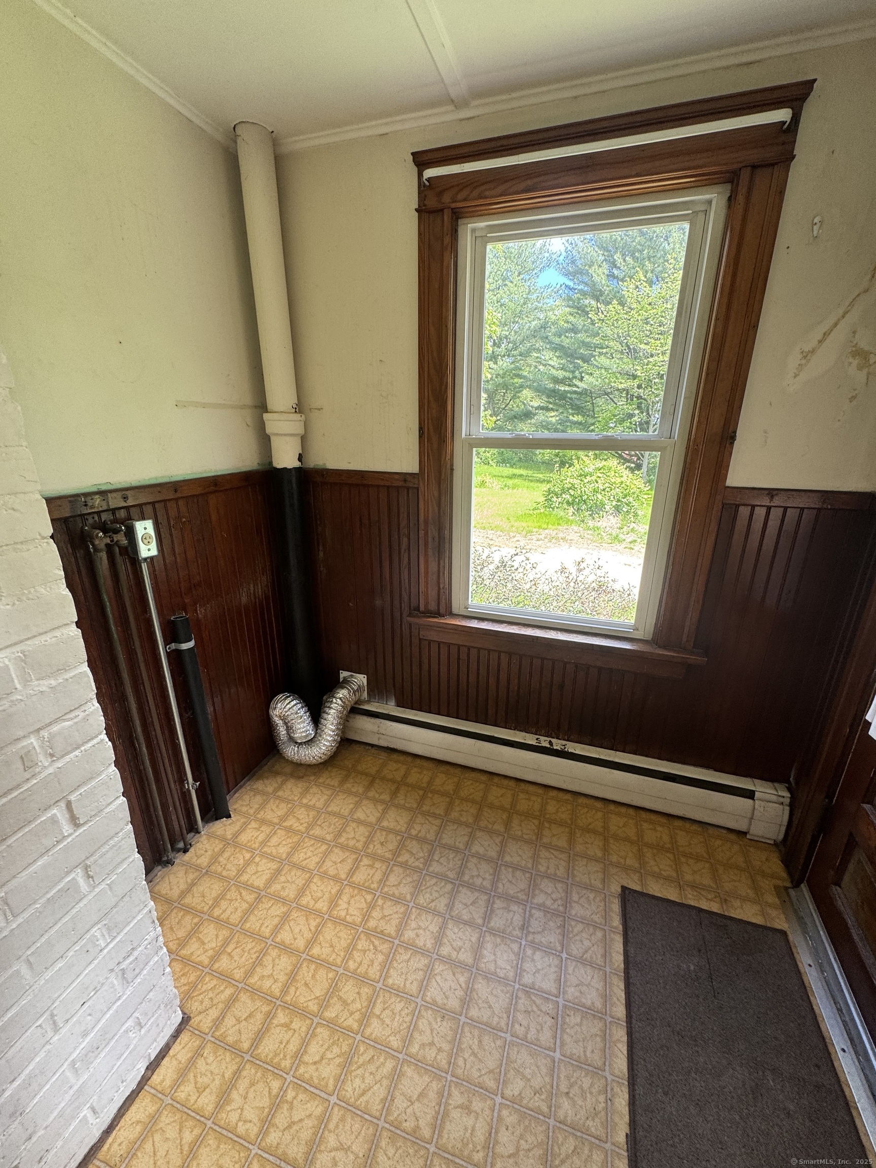 602 Pomfret Street, Putnam, Connecticut image 6
