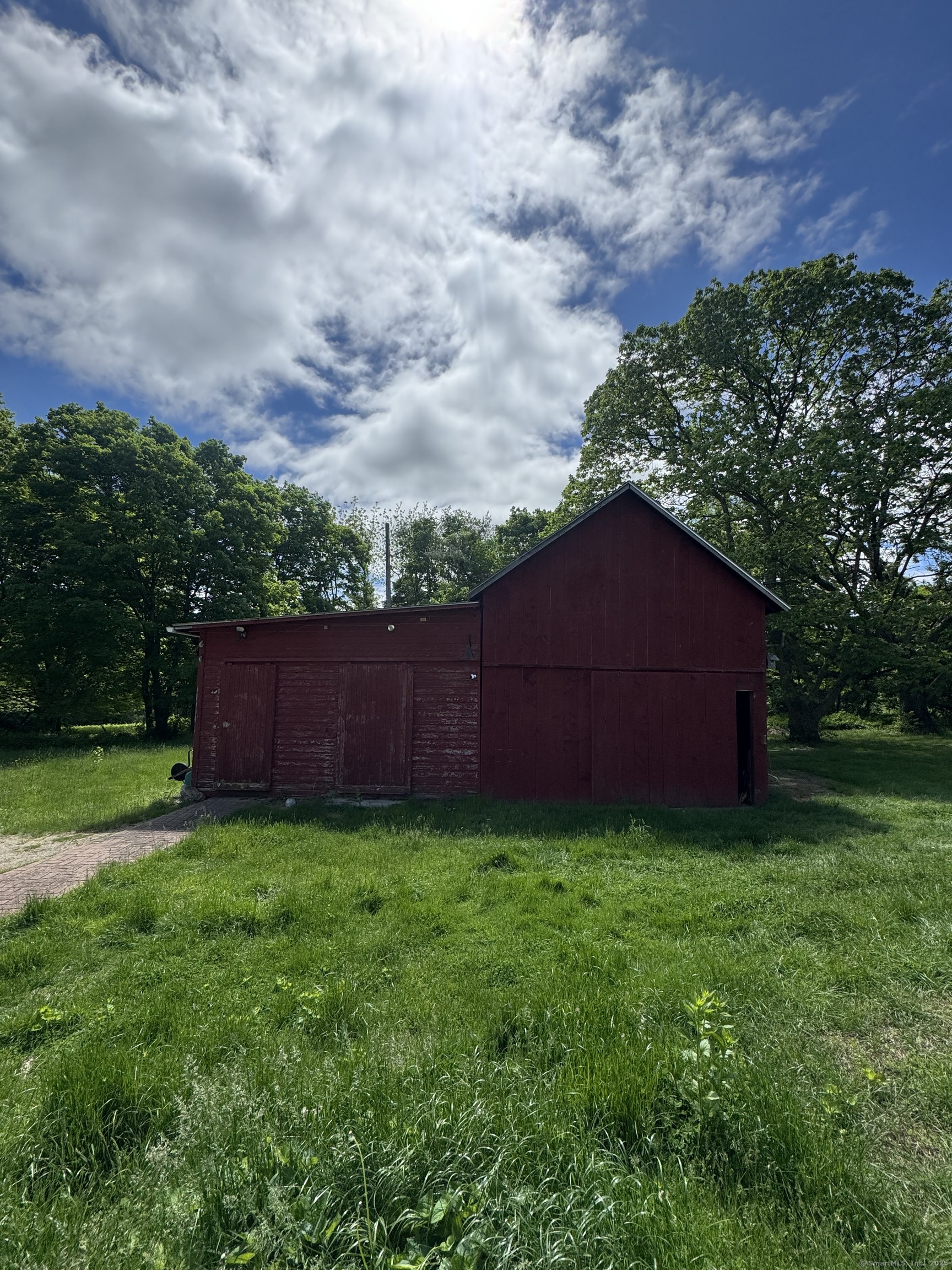 602 Pomfret Street, Putnam, Connecticut image 4