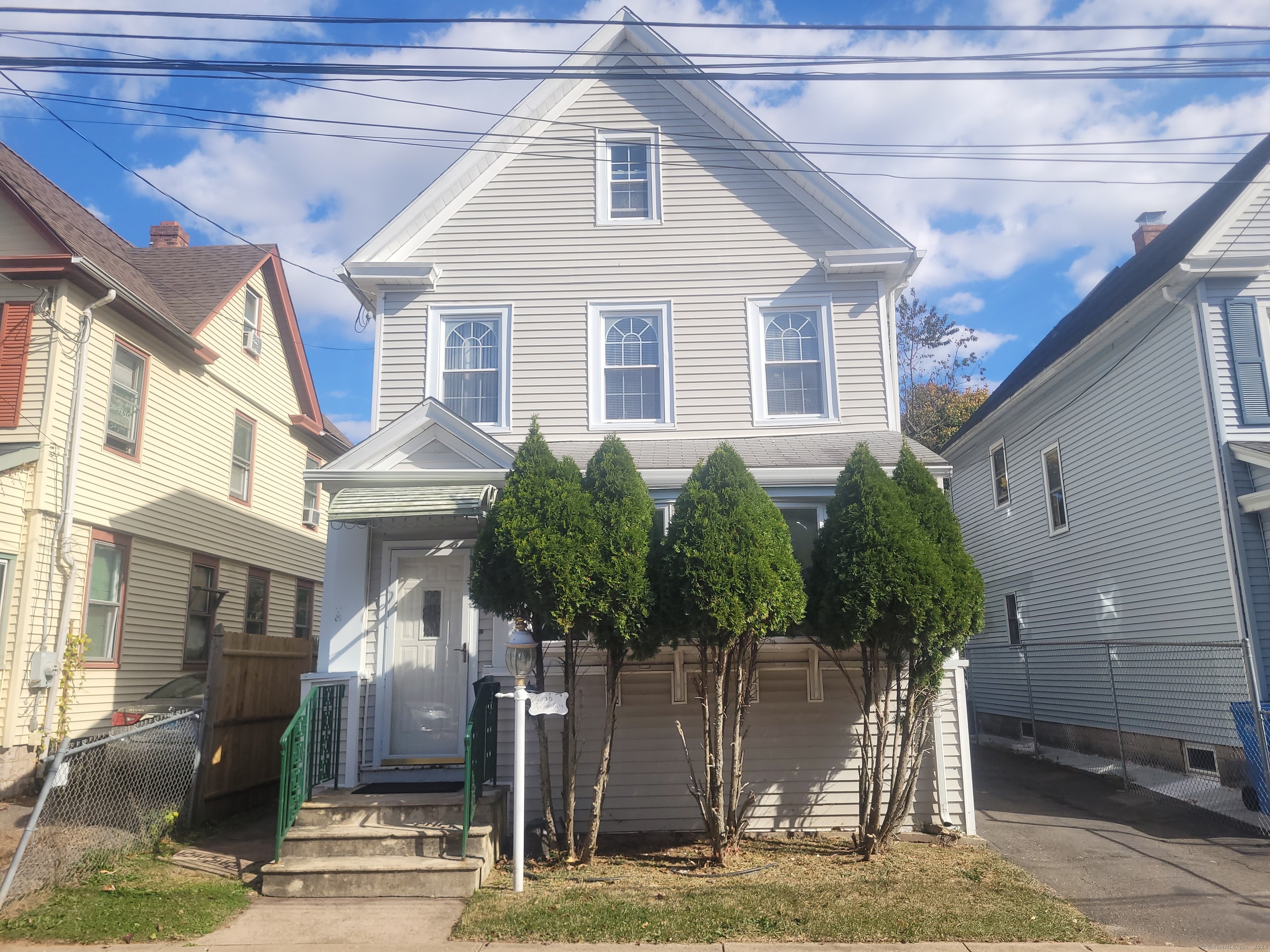 Property for Sale at Belmont Street, Hamden, Connecticut - Bedrooms: 3 
Bathrooms: 2 
Rooms: 7  - $309,900